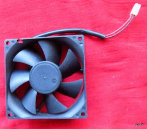 DC Computer  Fans - Yate Loon Electronics - DC 12V 0.18A - SIZE 8X8cm 2.5cm Deep