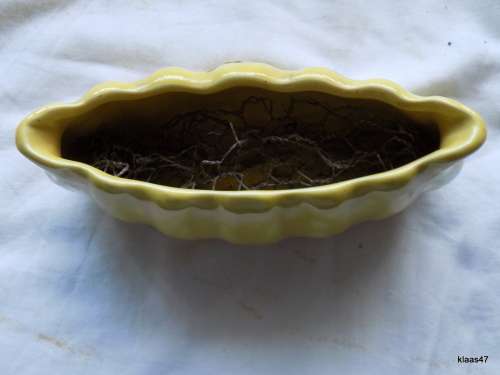 LUCIA WARE : YELLOW VASE : 16.5cm Long - 5.5cm Across (Wire in to hold flowers)
