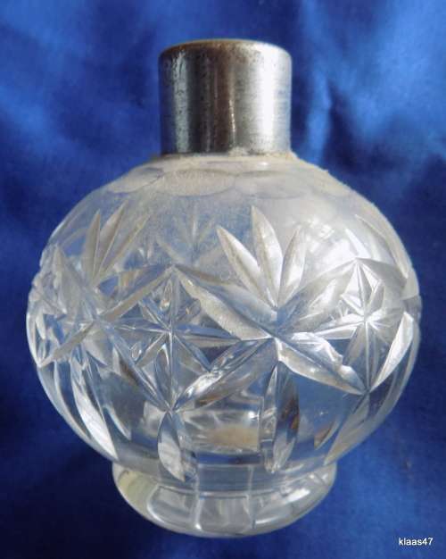 VINTAGE GLASS PERFUME BOTTLE - No top