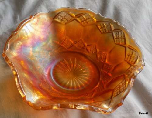 CARNIVAL GLASS FLUTED SWEET BOWL