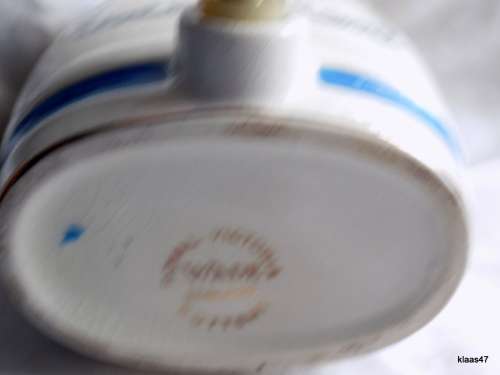 VINTAGE WADE ROYAL VICTORIA GIN DECANTER