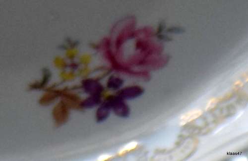 LARGE SERVING PLATTER - FLORAL DESIGN -  - NO MAKERS MARK