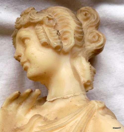 LADY FIGURINE - 26.7cm High : PLEASE NOTE REPAIR - NECK