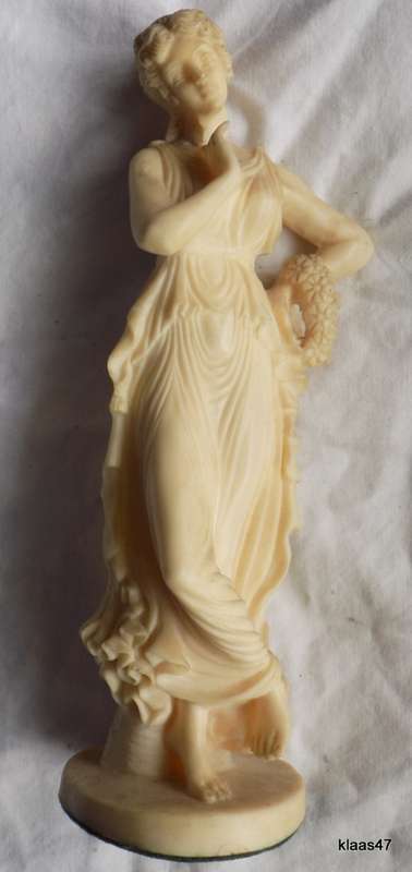 LADY FIGURINE - 26.7cm High : PLEASE NOTE REPAIR - NECK