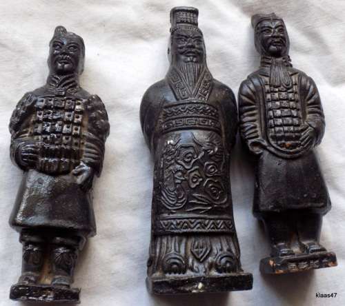 THREE CHINESE TERRACOTTA ARMY REPLICA INFANTRY FIGURINES - Tallest 12cm High