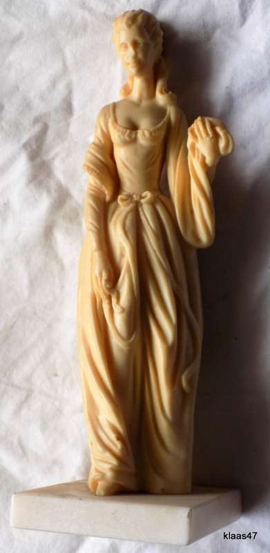 Victorian Lady - Signed A Santini - 31cm high on a 10.7x11 stand (PLEASE NOTE HER NOSE IS DAMAGED)