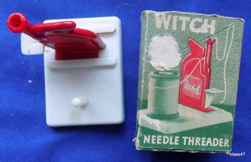 VINTAGE - WITCH NEEDLE THREADER - IN ORIGINAL BOX