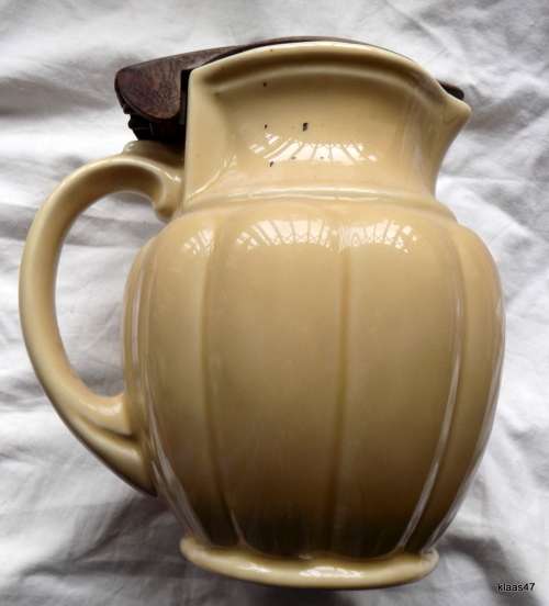 Rare Vintage Hotpoint Electric Jug Kettle Australian Bakelite Lid