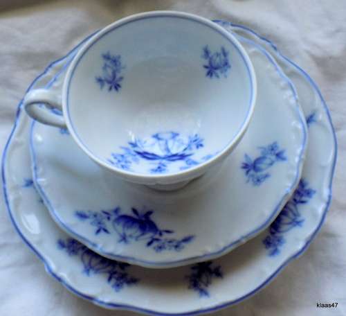 Hertel-Jacob Bavaria, Germany Blue and White Onion Pattern Trio