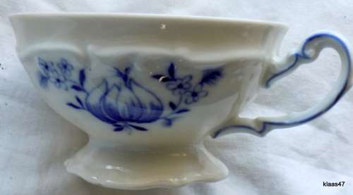 Hertel-Jacob Bavaria, Germany Blue and White Onion Pattern Trio