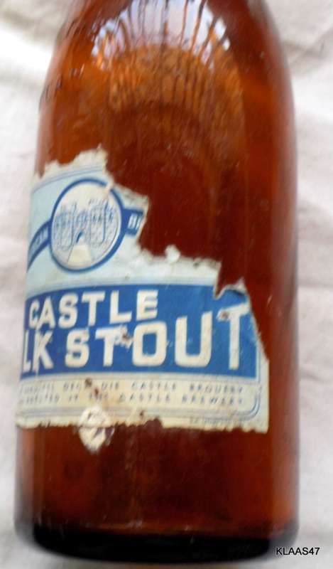 VINTAGE - SOUTH AFRICAN BREWERIES - EMPTY BOTTLE - PAPER CASTLE MILK STOUT LABEL