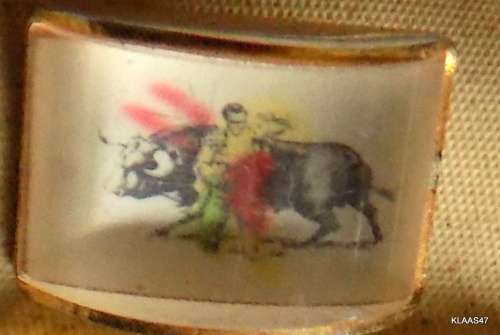 TIE PIN AND CUFFLINKS (BULL FIGHTING SOUVENIR)