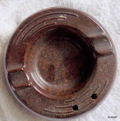 BAKELITE ASHTRAY  (NOTE TWO HOLES)