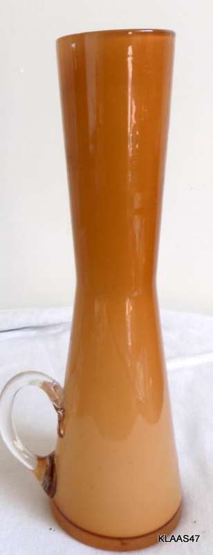 BROWN GLASS JUG STYLE BUD VASE - 20.5cm High