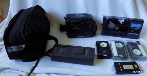 Panasonic NV-S5B VHS-C Camcorder Video Movie Camera 12x Zoom Bundle