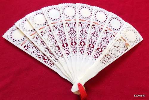Vintage - Hand held Plastic fan - Cities of India - Sayonara - Asian style (1970`s)