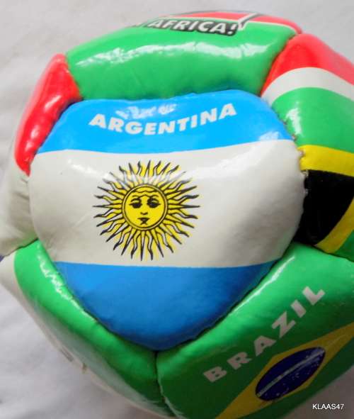 SMALL SOCCER BALL - COUNTRY FLAGS AND NAMES -  NOT INFLATED