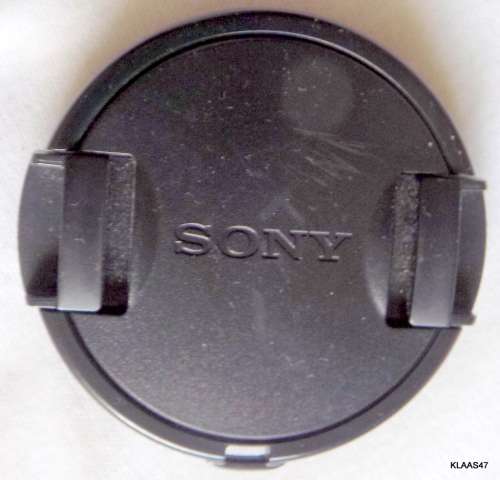 SONY - Sides Pinch Snap-On Front Lens Cap/Cover - Super Steady Shot DSC-H2