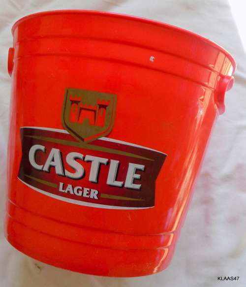 PLASTIC CASTLE LAGER ICE BUCKET