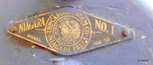 NIAGARA NO. 1 - MODEL NO 70 - HAND BENCH GRINDER - (Carborundum Co Niagara)