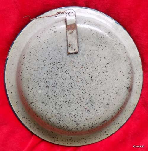 Vintage Graniteware Enamel Wall hanging Plate with Picture of Dutch Boy