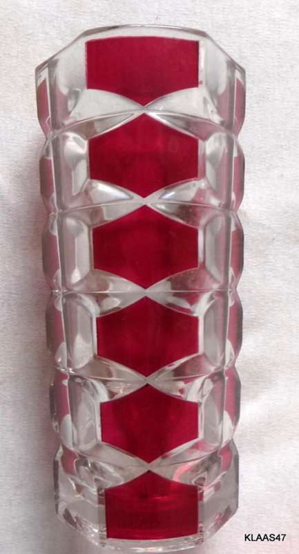 RETRO RED & CLEAR GLASS VASE - 17cm High - 7cm Diameter Rounded Triangle (Made in France)