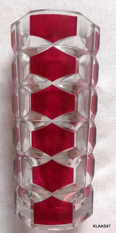 RETRO RED & CLEAR GLASS VASE - 17cm High - 7cm Diameter Rounded Triangle (Made in France)