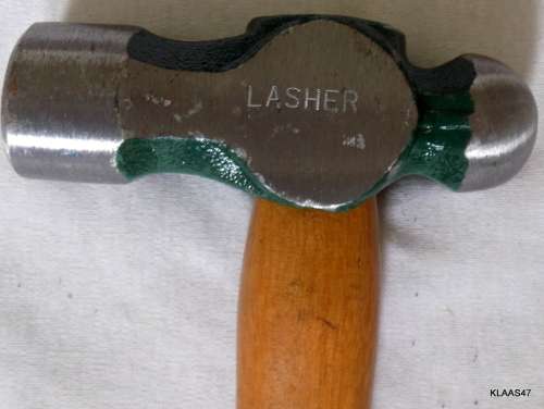 LASHER 700G BALL PEIN HAMMER - WOODEN HANDLE