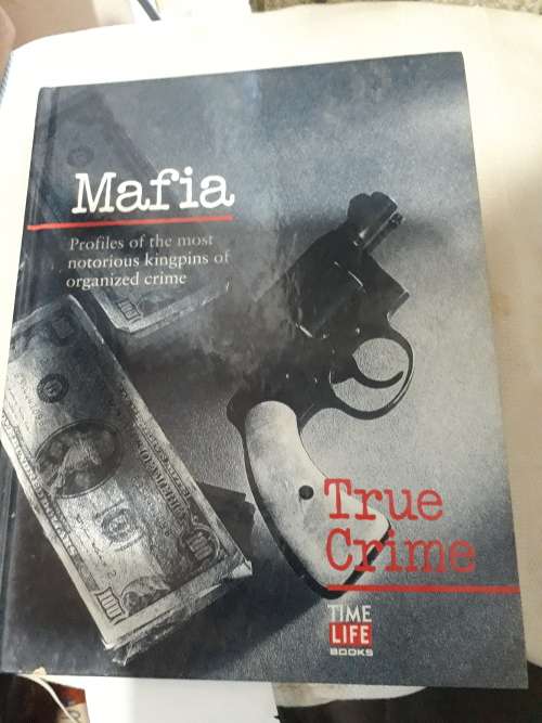 MAFIA  TRUE CRIMES  HARDCOVER   TIME LIFE  BOOKS