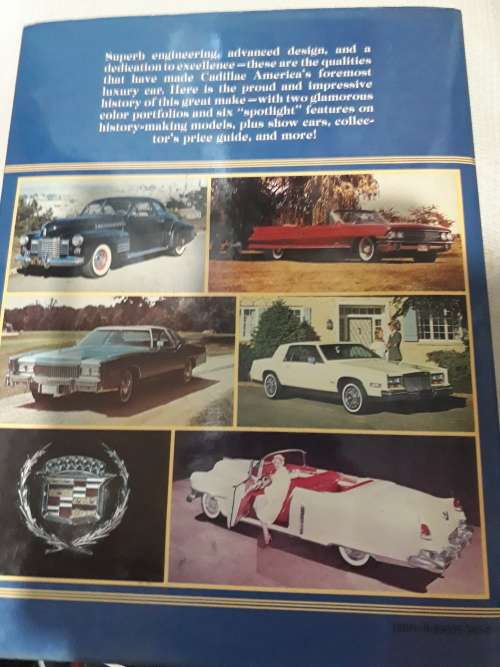 Cadillac: Standard Of Excellence - Editors of Consumer Guide - Hardcover