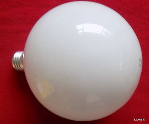 RADIANT LIGHTING - E27 125MM FROST 230V INCANDESCENT (100W)