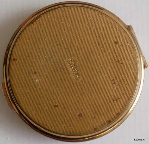 Vintage Stratton Powder Compact - Mirror is not clear