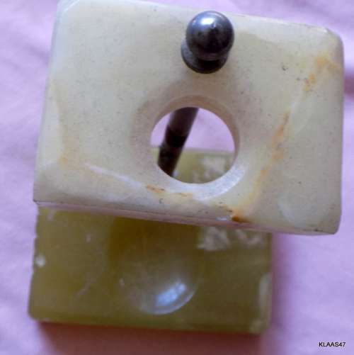 VINTAGE MARBLE SINGLE PIPE STAND REST