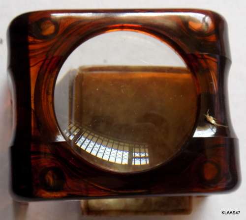 MAGNIFYING GLASS - MADE IN JAPAN - U-STAND 5cm High - Glass Diam  No indication of strength