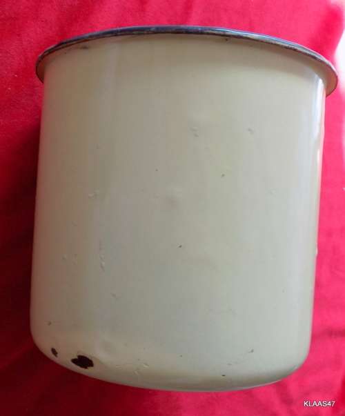 VINTAGE EXTRA LARGE ENAMEL MUG YELLOW WITH BLACK TRIM