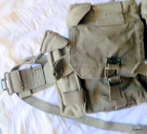 SADF : BELT with 2 POUCHES attached. (2 kidney pouches with 2 magazine pouches on each)