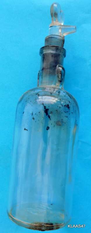 Vintage - Clear Glass Perfume /Apothecarthy Essential Oil Bottle  - Heart Shaped Stopper