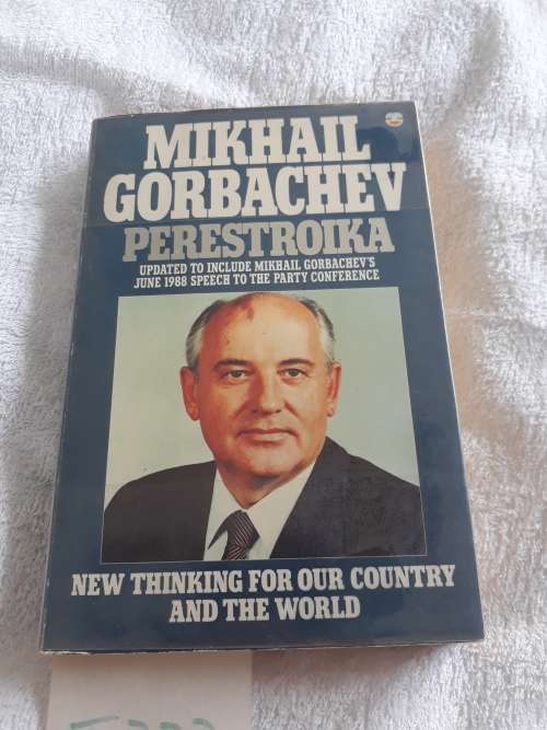 Mikhail Gorbachev - Perestroika - Paperback
