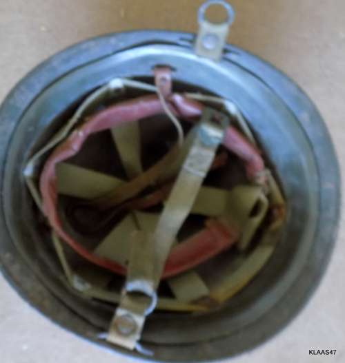 Helmet - SADF - Staaldak en Mosdop - see pictures.