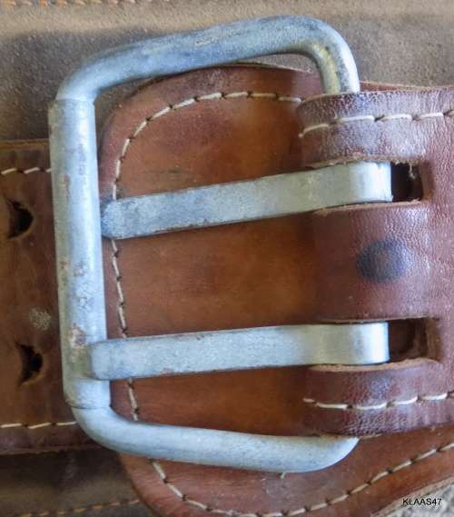 VINTAGE - MAXA -  4` Padded Leather Weight-Lifting Belt -  96cm Long (Needs some stitching)
