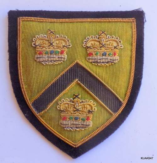 THREE CROWNS BLAZER BADGE -