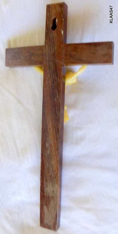 Vintage Wooden Cross Crucifix - Wall Hanging - 12.3cm Across - 25.5cm Down