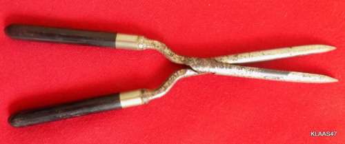 Vintage - Wood and Metal Glove Stretcher