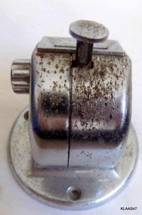 Vintage - Togoshi Seiki - 4 Digit Tally Counter (On Base) - Made in Japan