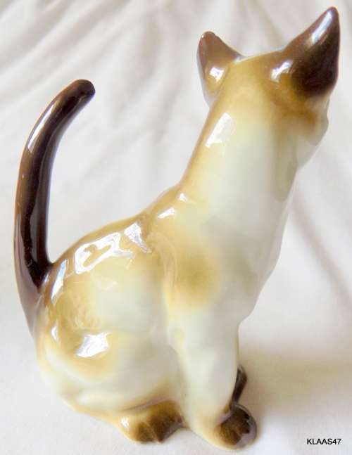 Vintage Apel Bavaria German Porcelain Cat Figurine