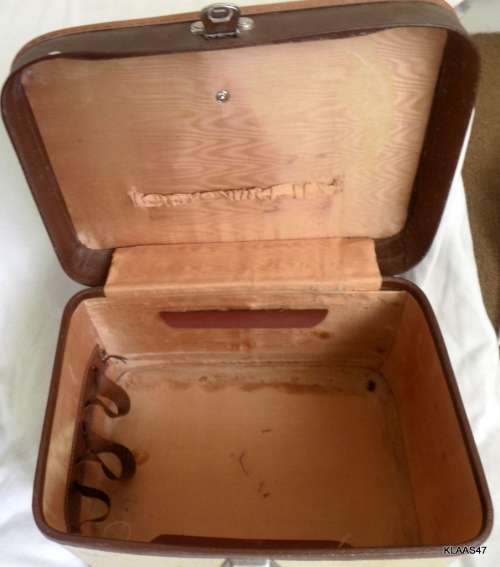 Vintage Vanity Case - Some marks on inside lining - Top tray missing