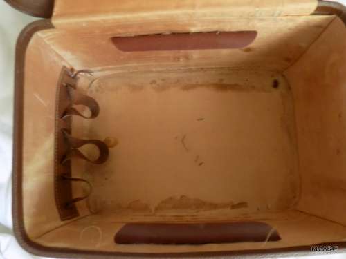 Vintage Vanity Case - Some marks on inside lining - Top tray missing