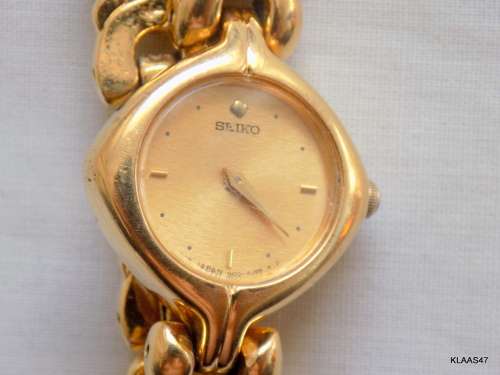 Ladies`s Vintage SEIKO 1N00-1D00  Dress Watch - Gold Plated stainless steel Bracelet