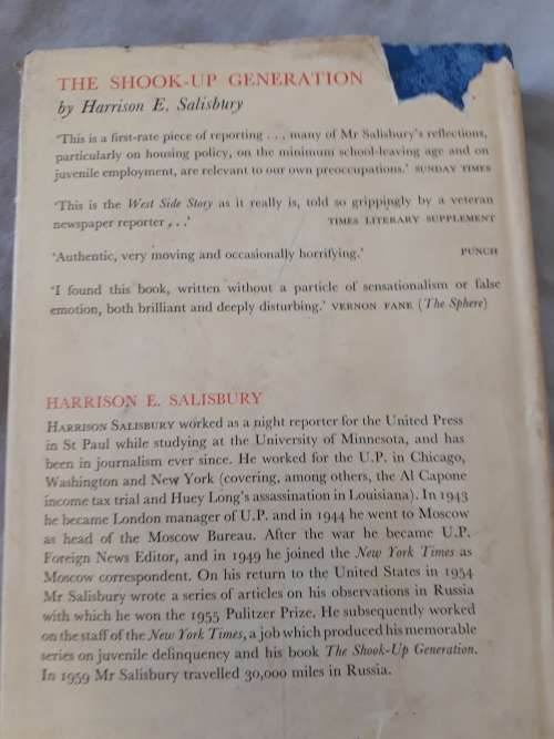 Moscow And Beyond - A Reporters Narrartive - HARRISON E. SALISBURY