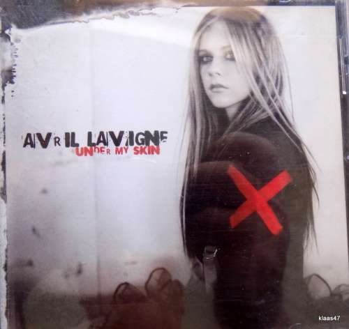 AVRIL LAVIGNE - UNDER MY SKIN - CD